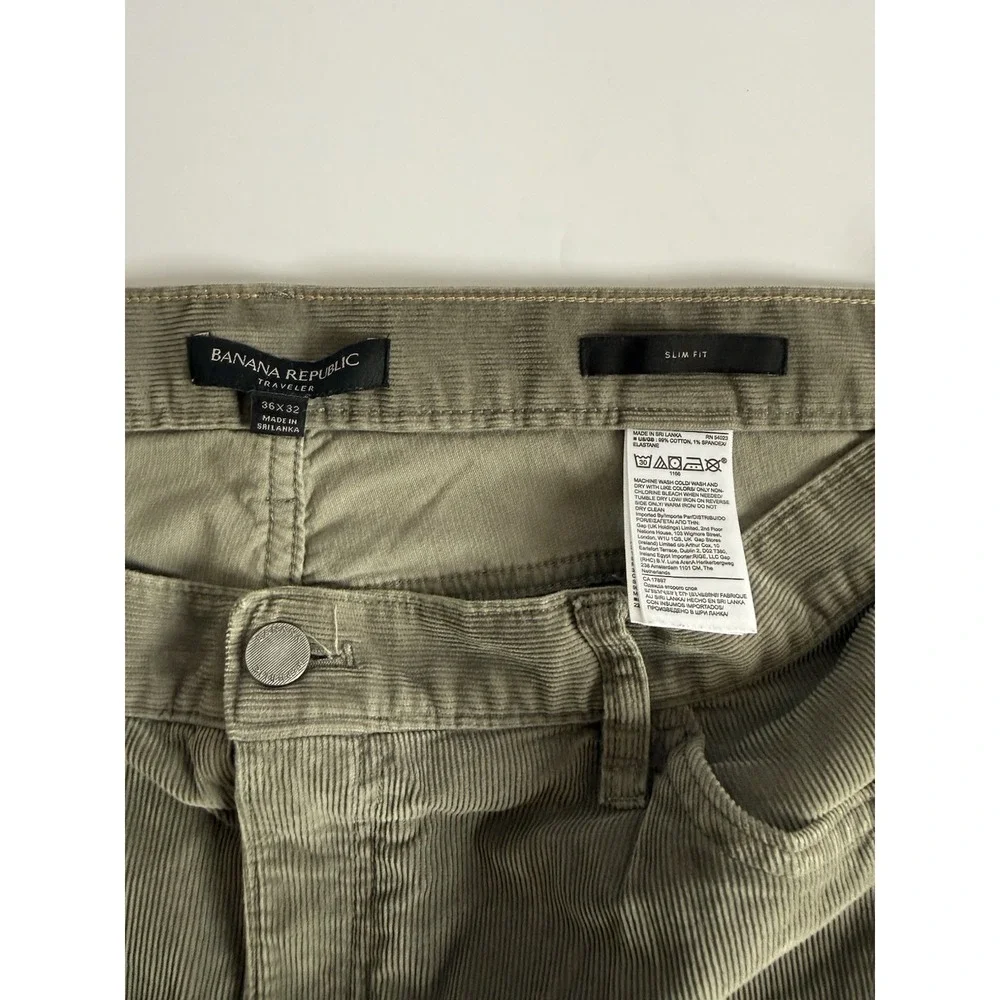 Banana Republic Traveler Corduroy Pants Men's 36x32 Grey Green Wrinkle Resistant